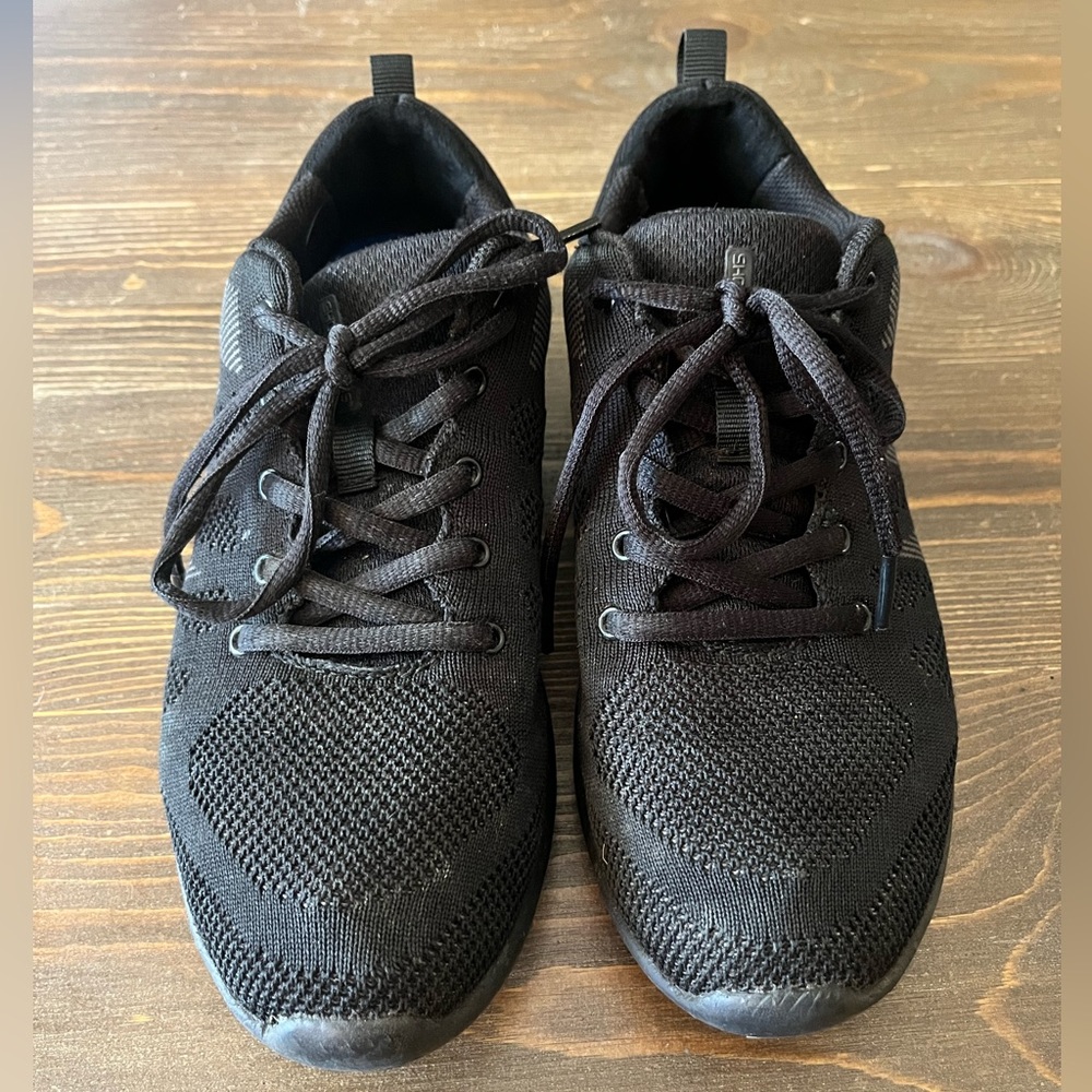 Nonslip Shoes for Crews. Size 7